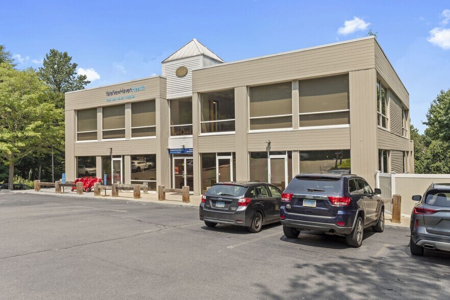 More Photos Of 1445 Boston Post Rd, Guilford Medical For Lease