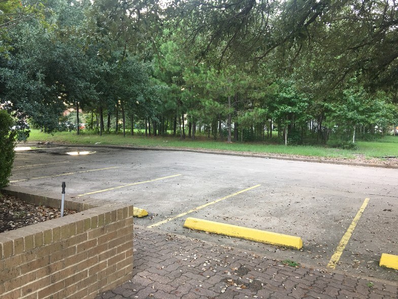 More Photos Of 19007 Highway 59 N, Humble Medical For Sale