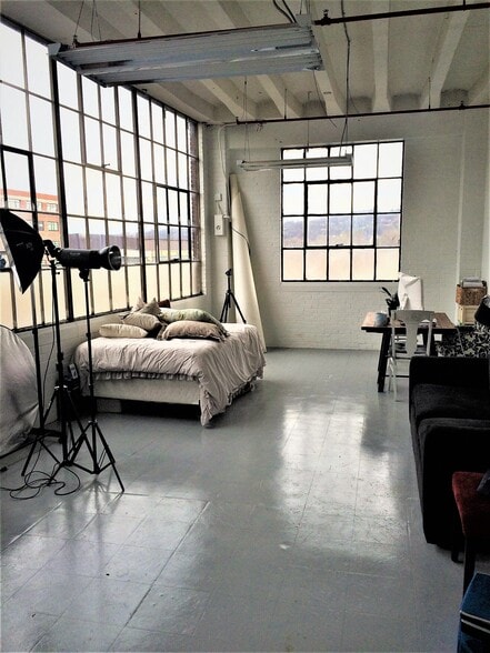 More Photos Of 201 N Braddock Ave, Pittsburgh Light Manufacturing For Lease