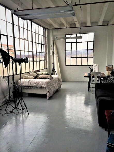 More Photos Of 201 N Braddock Ave, Pittsburgh Light Manufacturing For Lease