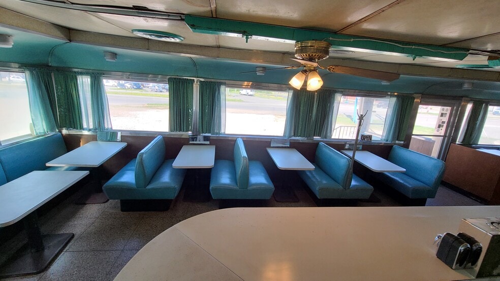 More Photos Of 9955 Warwick Blvd, Newport News Restaurant For Sale