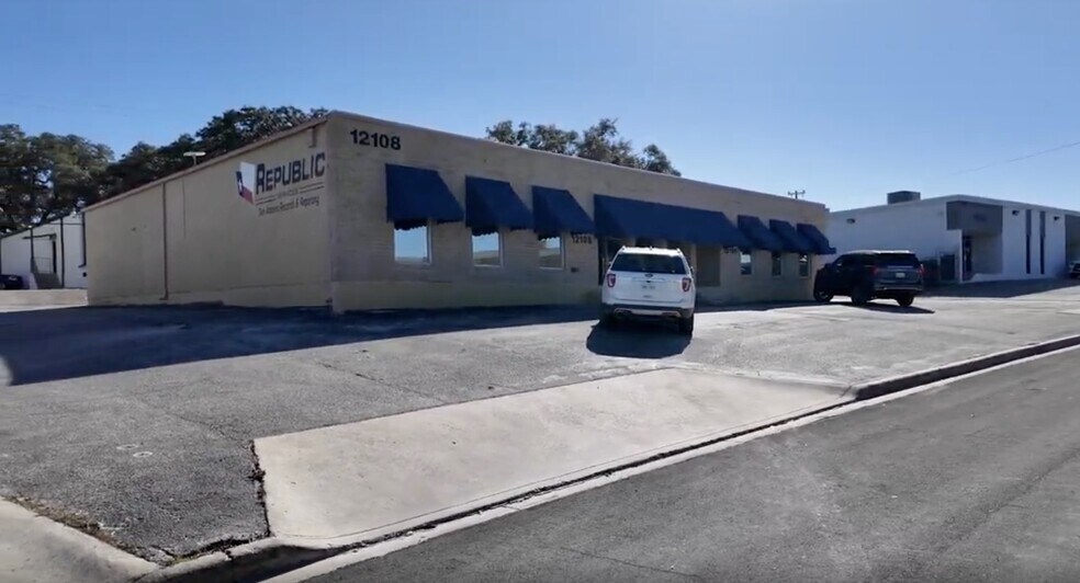 More Photos Of 12106-12108 Radium St, San Antonio Light Manufacturing For Lease