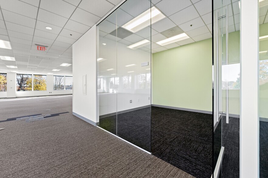 More Photos Of 3579-3585 Atlanta Ave, Atlanta Office For Sale