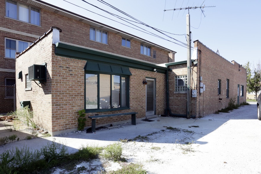 More Photos Of 6551 W 63rd St, Chicago Office For Sale