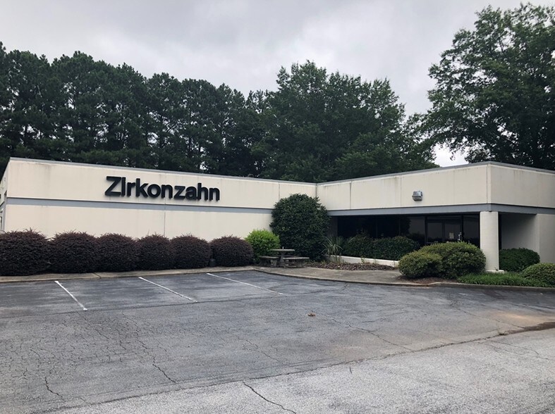 Primary Photo Of 6577 Peachtree Industrial Blvd, Peachtree Corners Light Distribution For Sale