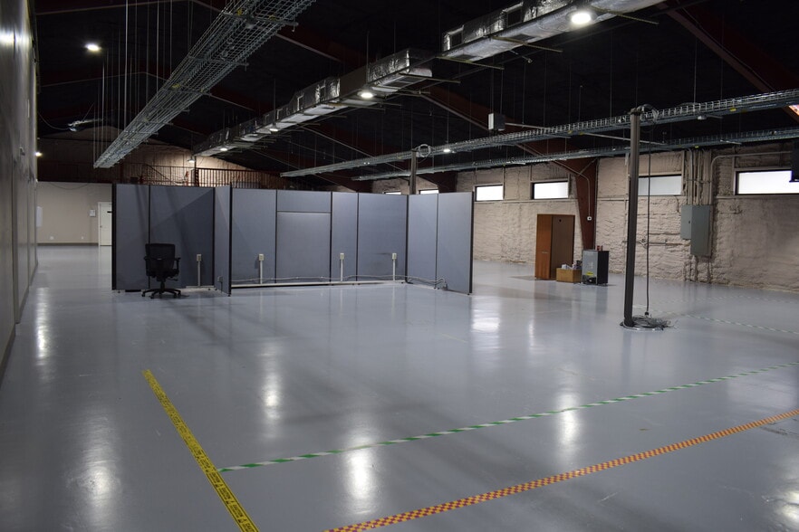 More Photos Of 14141 W Highway 290, Austin Warehouse For Lease