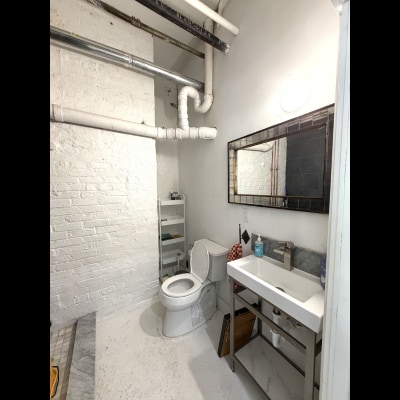 More Photos Of 603 W McMicken Ave, Cincinnati Light Manufacturing For Lease