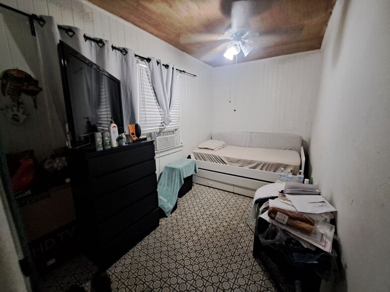 More Photos Of 2835 SW 37th Ct, Miami Apartments For Sale