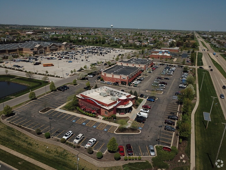 More Photos Of 12646 S Route 59, Plainfield Restaurant For Lease