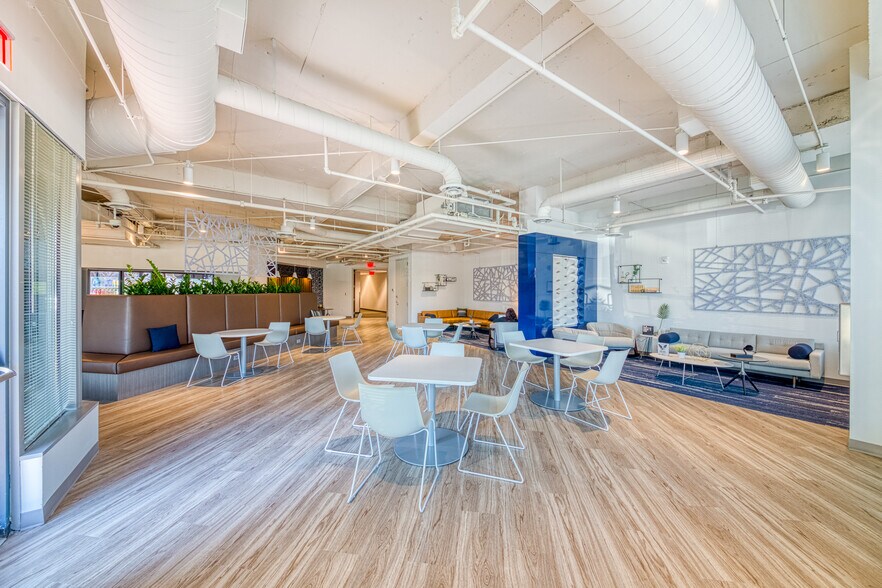 More Photos Of 780 Johnson Ferry Rd NE, Atlanta Office For Lease