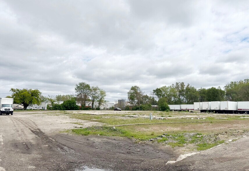 More Photos Of 1250 Industrial dr, Mishawaka Land For Lease