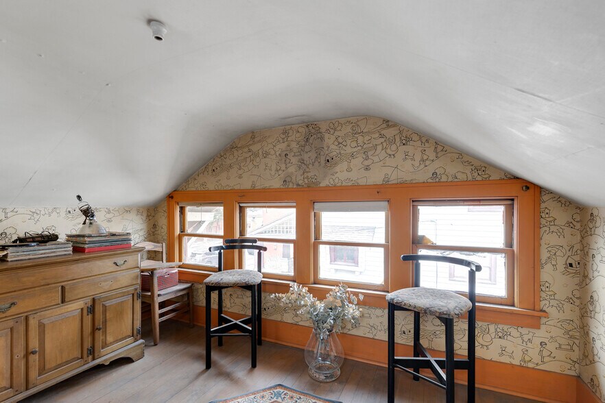 More Photos Of 1742 NE 43rd Ave, Portland Office Residential For Sale