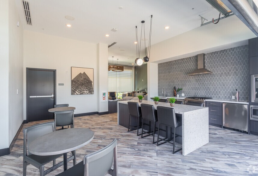 More Photos Of 730-750 E Capitol Ave, Milpitas Apartments For Lease