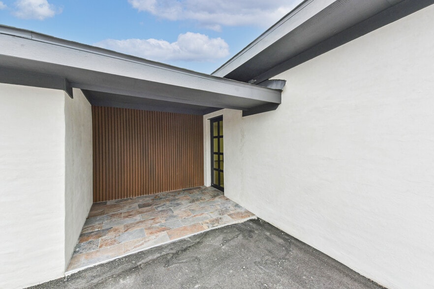 More Photos Of 4608 Nolda St, Houston Office For Lease