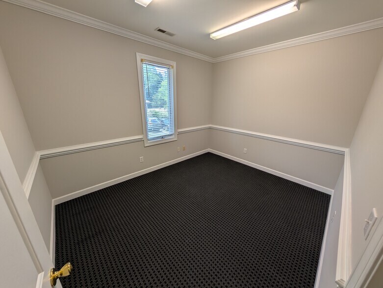 More Photos Of 1310 SE Maynard Rd, Cary Coworking Space