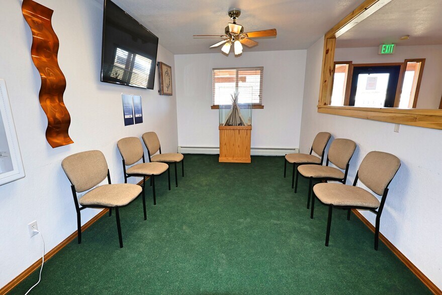 More Photos Of 20 Lodge Dr, South Fork Office For Sale