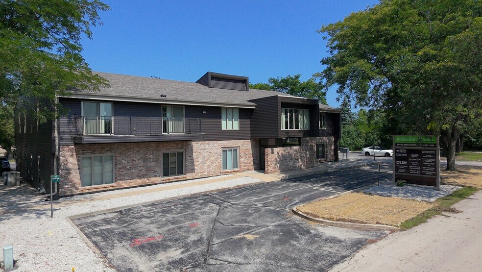 Primary Photo Of 7124 Windsor Lake Pky, Loves Park Office For Lease