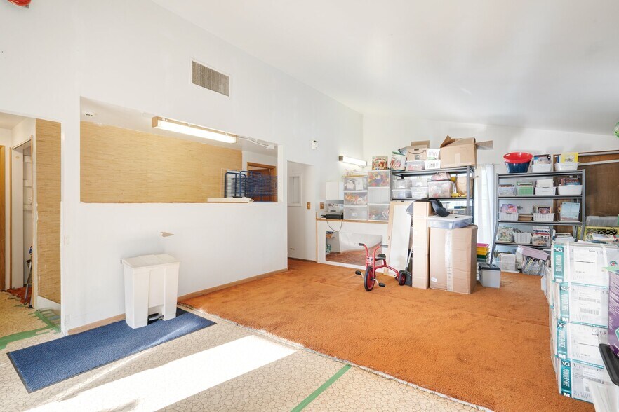 More Photos Of 814 Comstock St, Richland Daycare Center For Sale