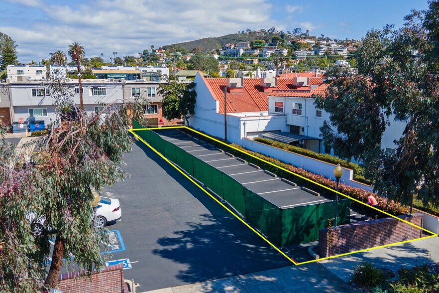 Primary Photo Of 7733 Girard Ave, La Jolla Land For Sale