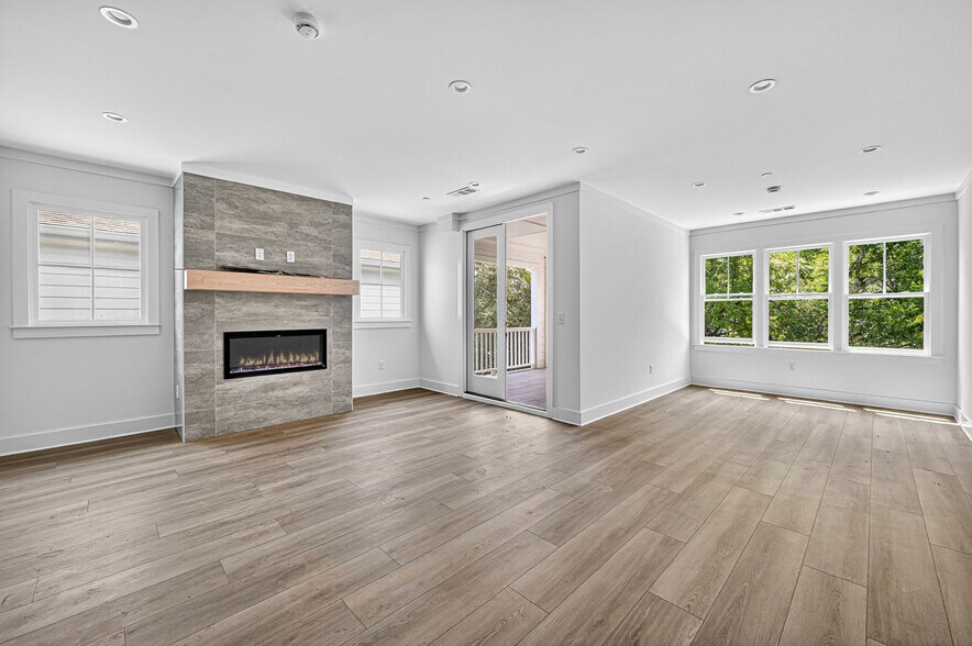 More Photos Of 64 Linton St, Woodstock Apartments For Sale