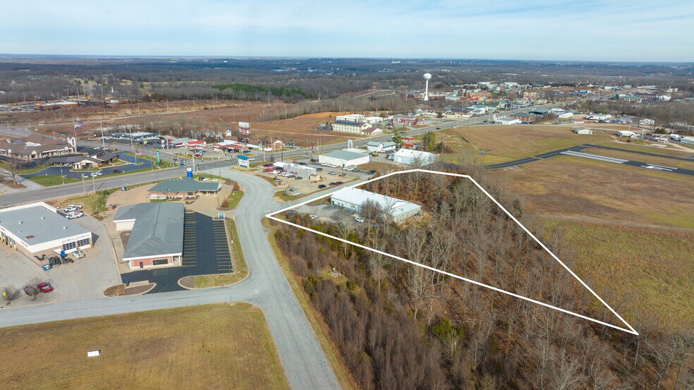 More Photos Of 5980 Mayer Ct, Osage Beach Specialty For Sale