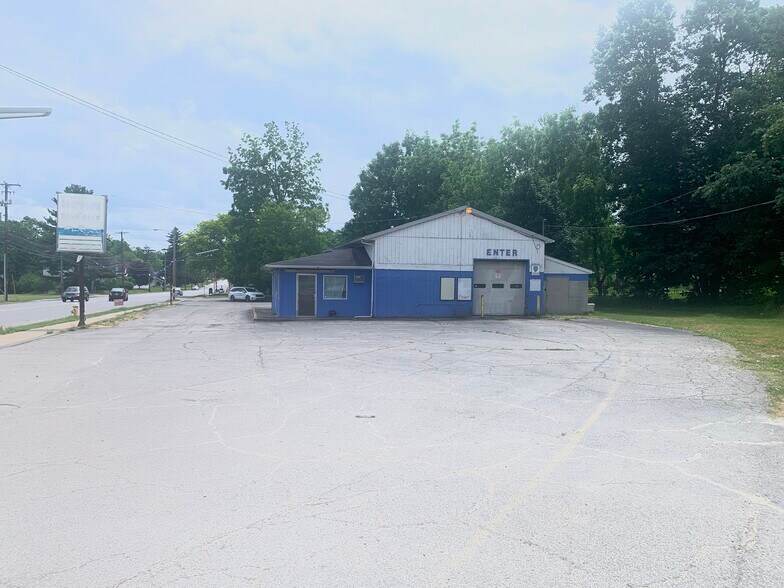 More Photos Of 426 S Diamond St, Mansfield Freestanding For Sale