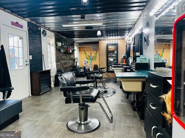 More Photos Of 12 N Forsyth Ave, Helena Freestanding For Sale