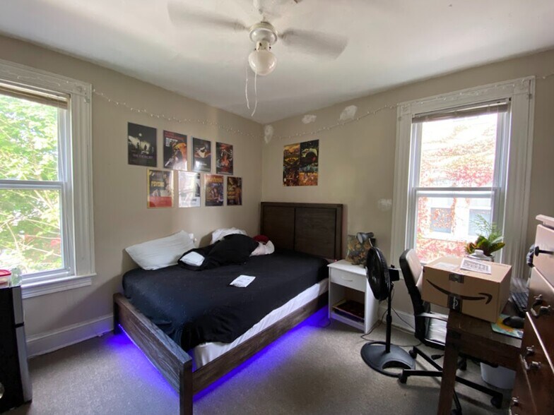 More Photos Of 32 Seminary Ave, Binghamton Apartments For Sale