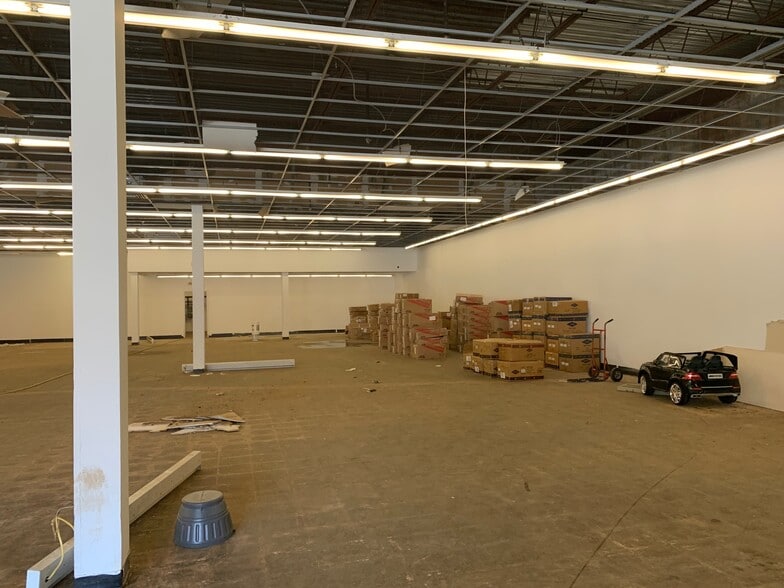 More Photos Of 1101-1109 Main St, Peekskill Unknown For Lease