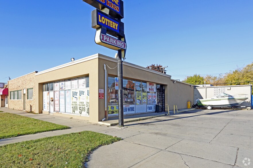 Primary Photo Of 26631 Gratiot Ave, Roseville General Retail For Sale