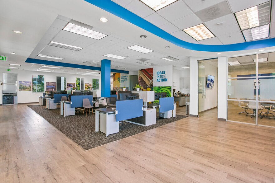 More Photos Of 8935 Research Dr, Irvine Loft Creative Space For Sale