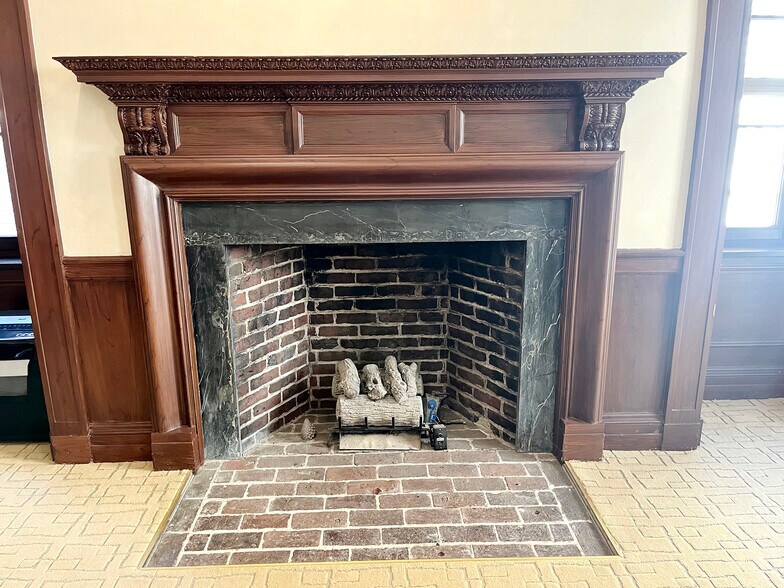 More Photos Of 6 Suburban Ave, Stamford Office For Lease