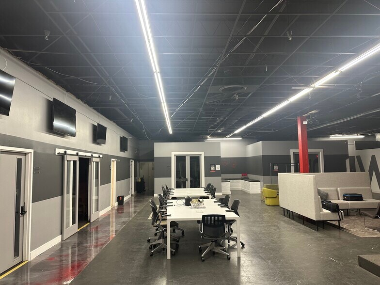 More Photos Of 4505 Commerce Dr SW, Atlanta Warehouse For Lease