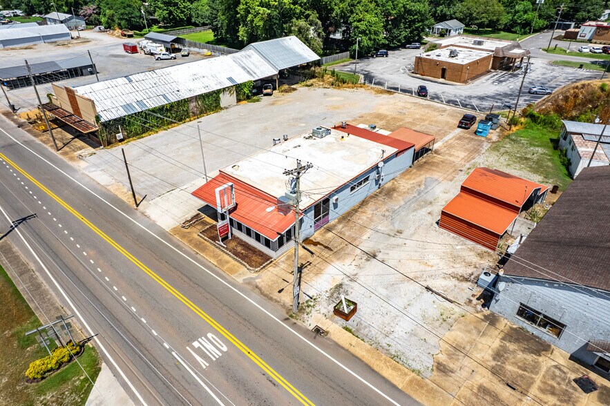 More Photos Of 15908 Main St, Town Creek General Retail For Sale