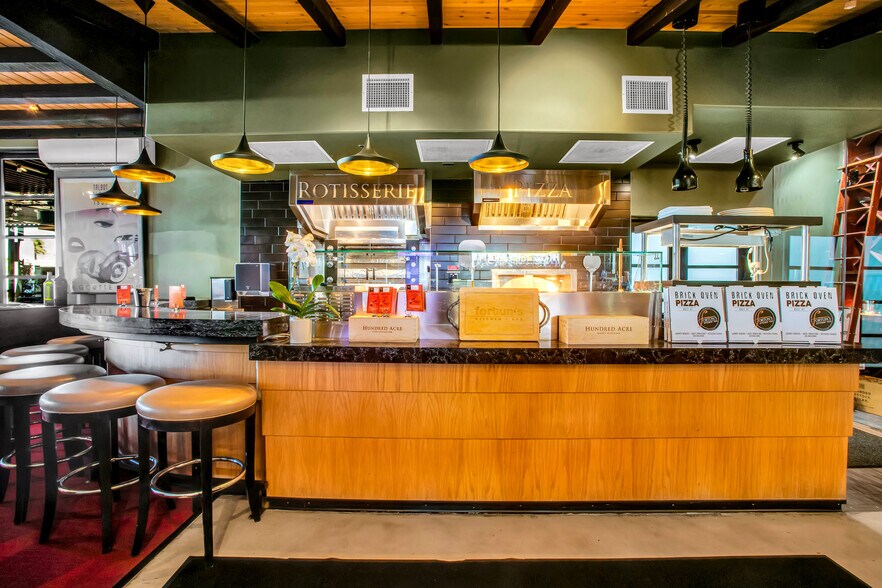 More Photos Of 78085 Avenida La Fonda, La Quinta Restaurant For Sale