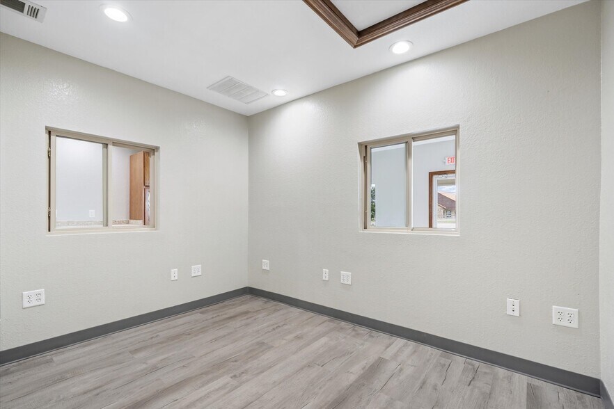 More Photos Of 2415 W Main St, Gun Barrel City Medical For Lease