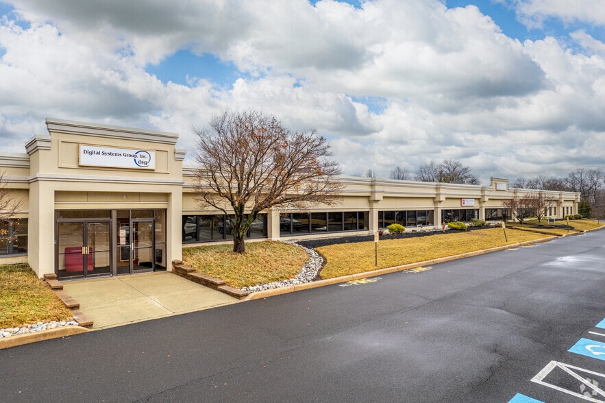 More Photos Of 400 Horsham Rd, Horsham Township Office For Lease