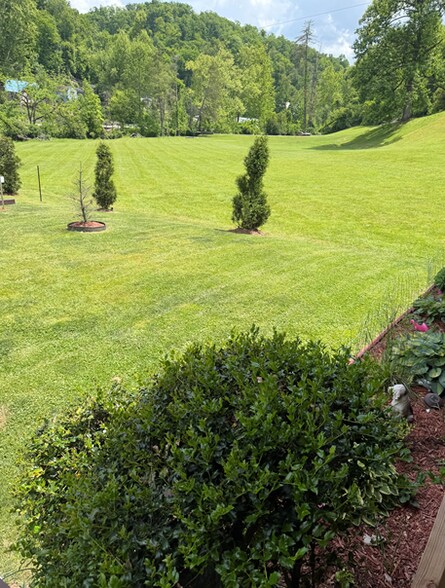 More Photos Of 2507 5th Street Rd, Huntington Specialty For Sale