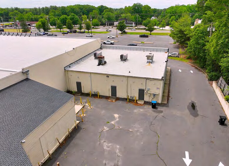 More Photos Of 386 White Horse Pike, Atco Supermarket For Lease