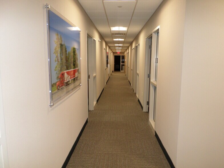 More Photos Of 2208 Quarry Dr, West Lawn Office For Lease
