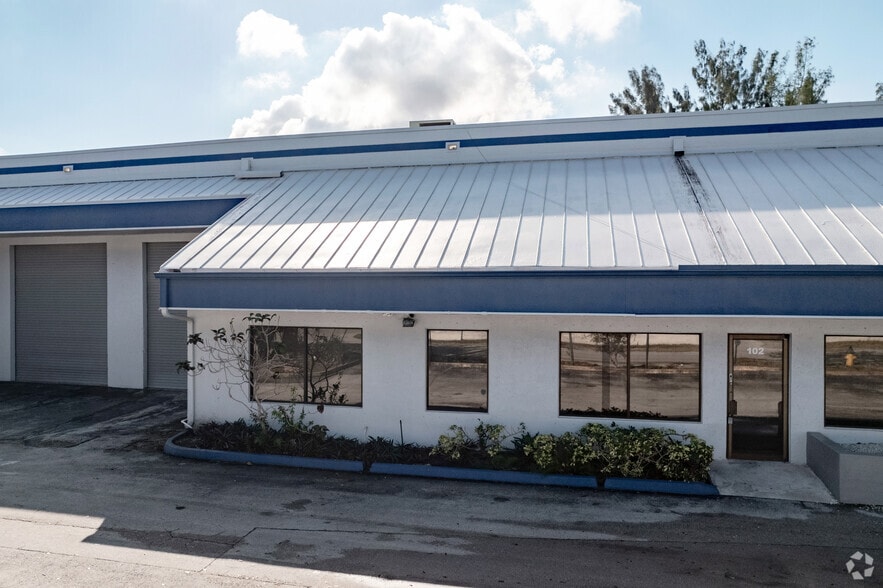 More Photos Of 4800 SW 51st St, Davie Unknown For Lease