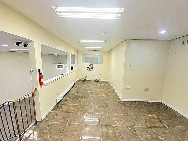 More Photos Of 554-560 E 18th St, Paterson Storefront Retail Residential For Lease