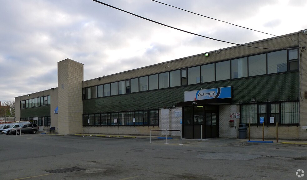 More Photos Of 1095 E 45th St, Brooklyn Warehouse For Lease