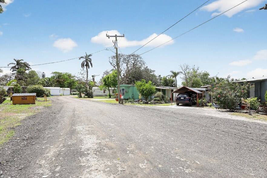 More Photos Of 1 Richard Keen Rd, Pahokee Manufactured Housing Mobile Home Park For Sale