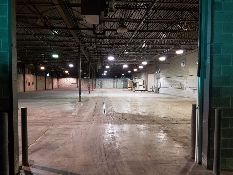 More Photos Of 3405 Board Rd, York Warehouse For Lease