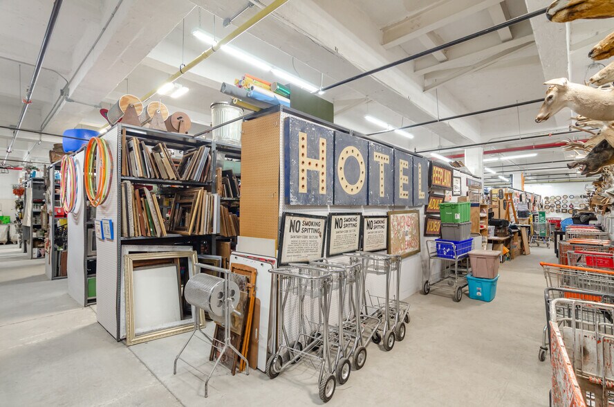 More Photos Of 495 Walton Ave, Bronx Warehouse For Lease