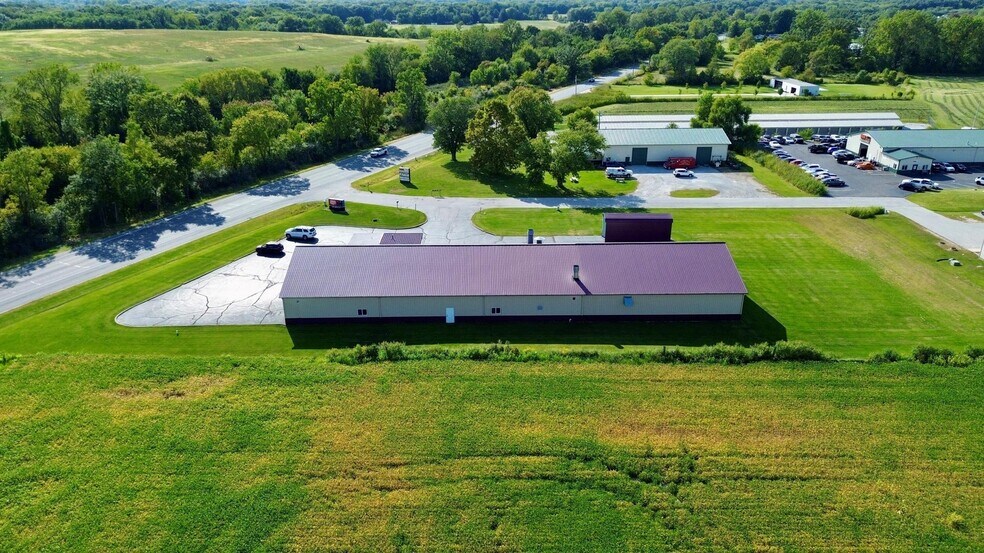 More Photos Of 677 State Road 130, Hobart Auto Repair For Sale