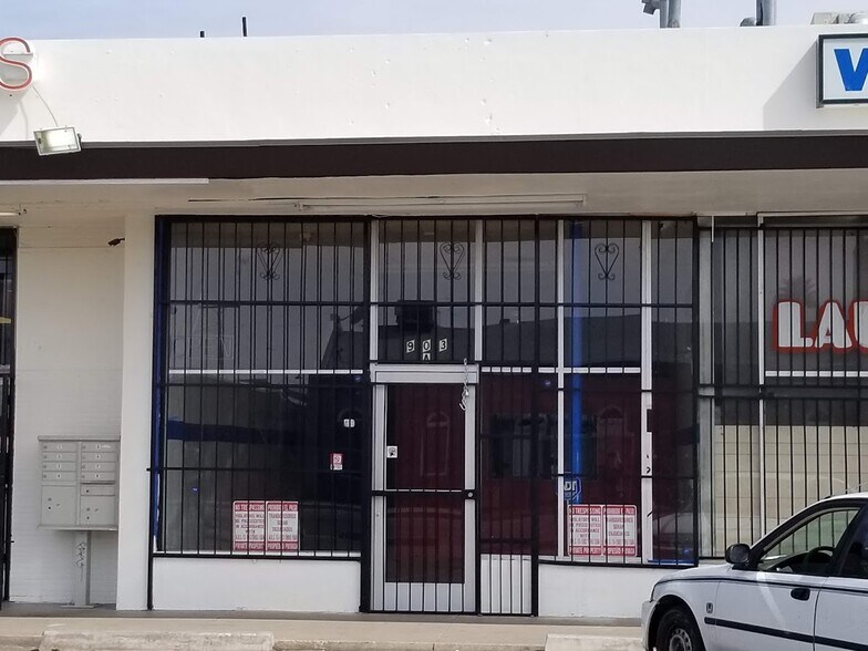 Primary Photo Of 903 N 16th St, Phoenix General Retail For Lease