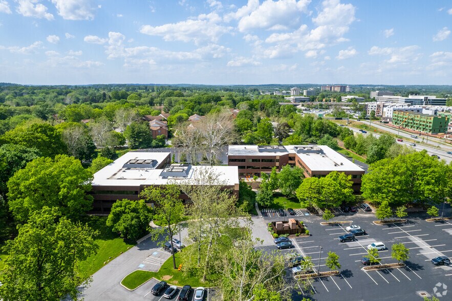 More Photos Of 1255 Drummers Ln, Wayne Unknown For Lease