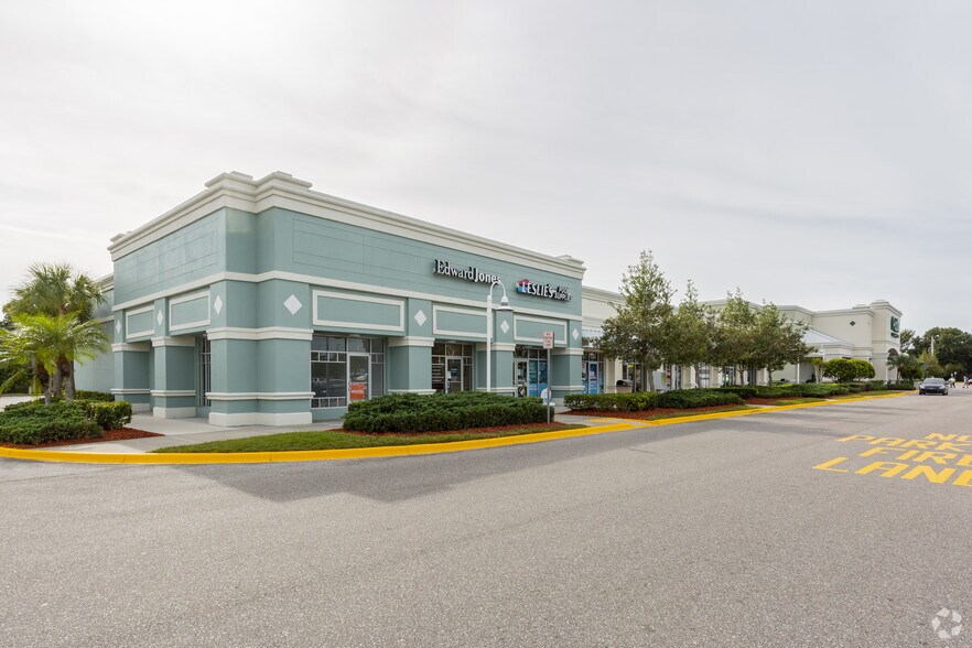 More Photos Of 13435 McCall Rd, Port Charlotte Unknown For Lease